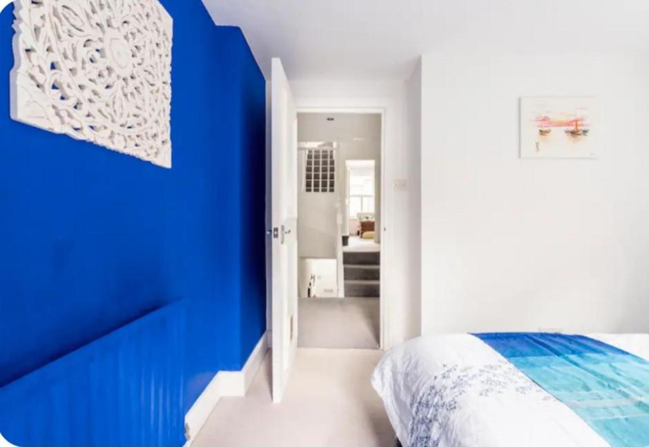 Stylish With Private Bath & Terrace In Super Clapham Junction Minutes From Victoria, Waterloo Privatunterkunft London